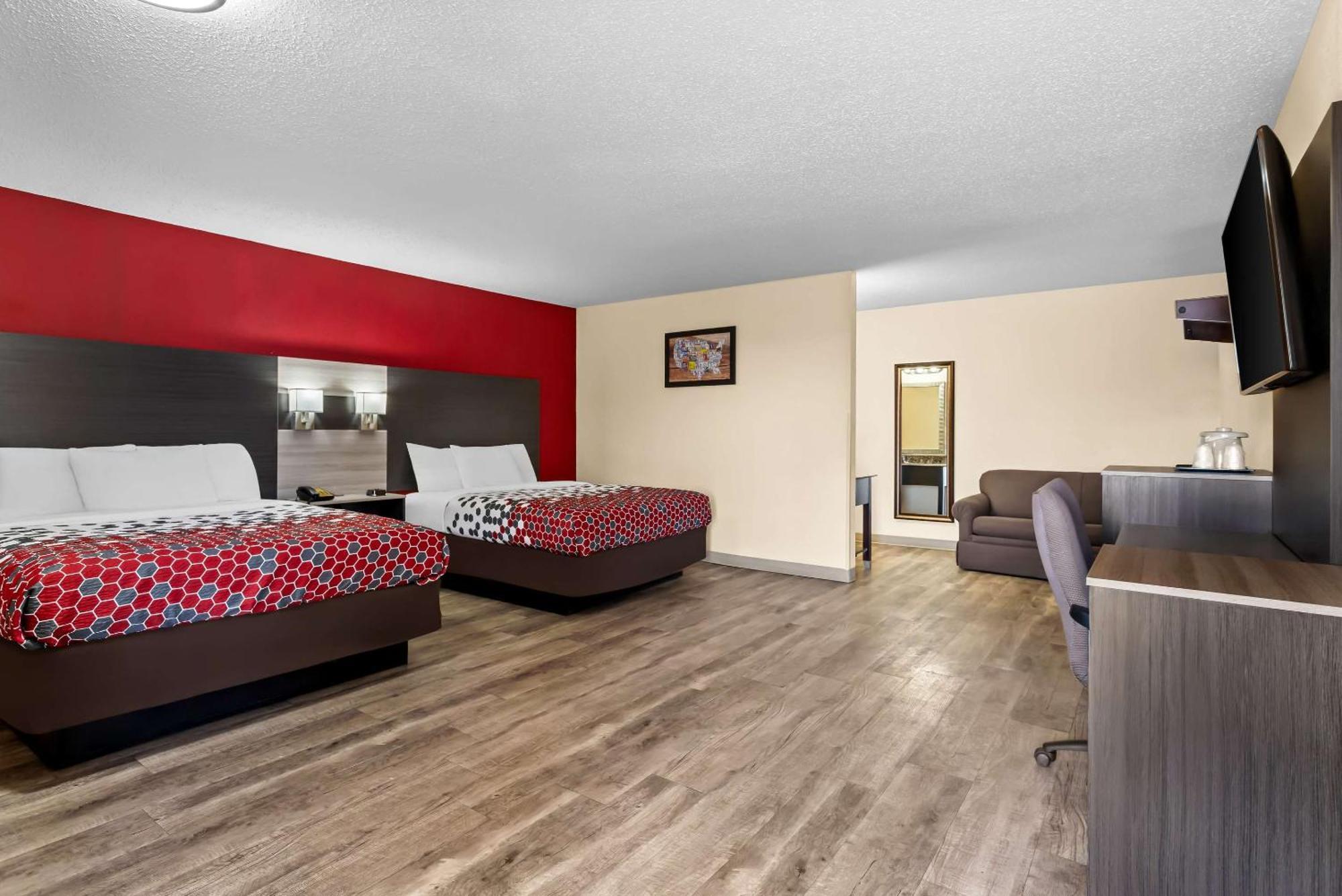Hotel Econo & Santa Rosa