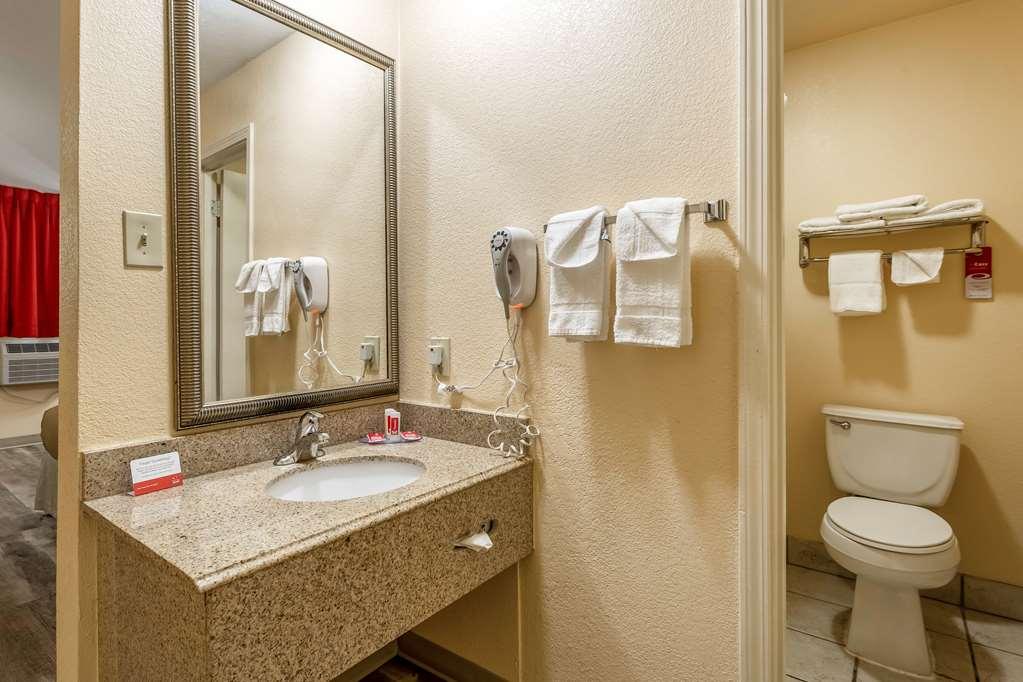 Hotel Econo &